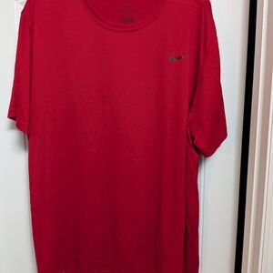 Nike Men's Red DriFit Short Sleeve Tee